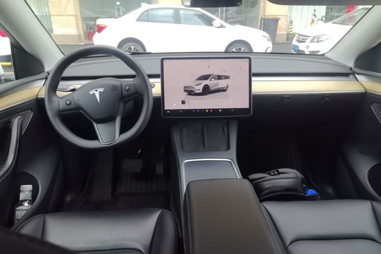 Used Tesla Model Y 2022 Revised Version Rear-Wheel Drive Center Console