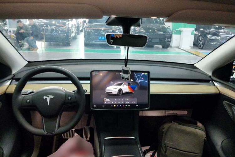 Used Tesla Model Y 2022 Revised Version Rear-Wheel Drive Center Console