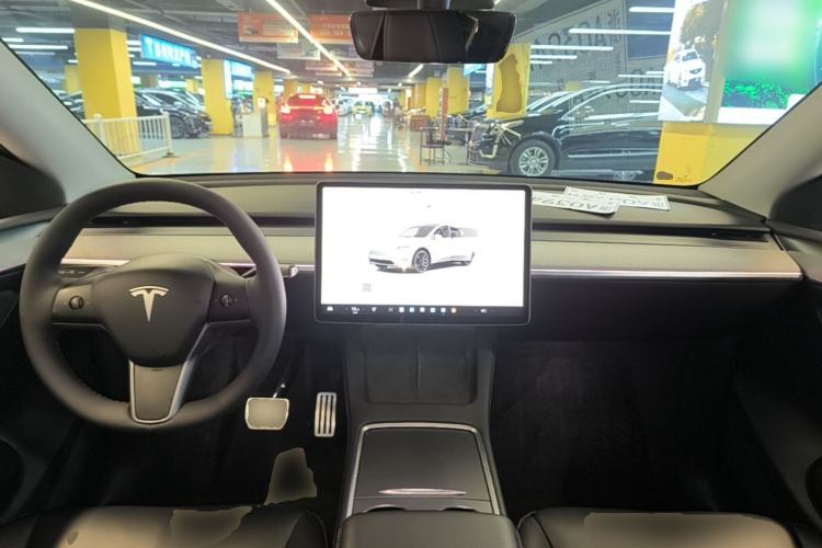 Used Tesla Model Y 2022 Performance High-Performance All-Wheel-Drive Version Center Console
