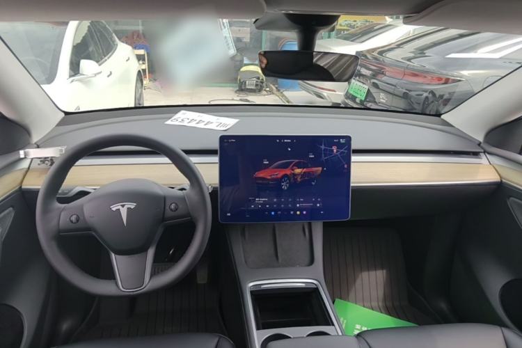 Used Tesla Model Y 2022 Revised Version Rear-Wheel Drive Center Console