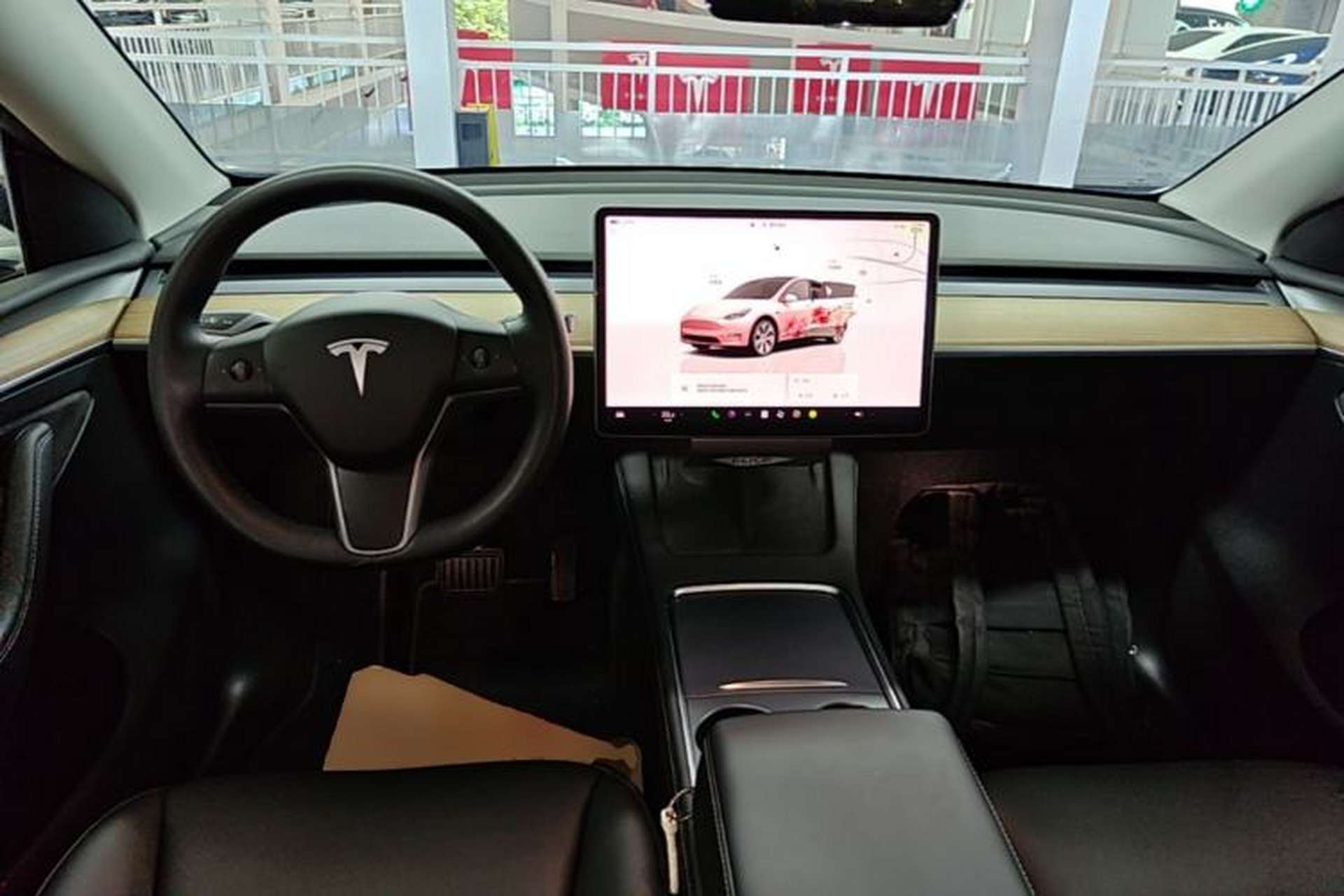 Used Tesla Model Y 2022 Rear-Wheel-Drive Version Center Console