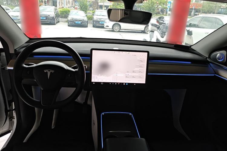 Used Tesla Model Y 2022 Rear-Wheel-Drive Version Center Console