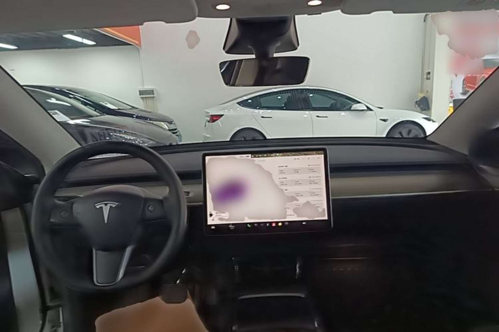 Used Tesla Model Y 2022 Rear-Wheel-Drive Version Center Console