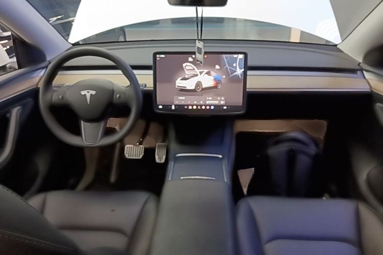 Used Tesla Model Y 2022 Revised Version Rear-Wheel Drive Center Console
