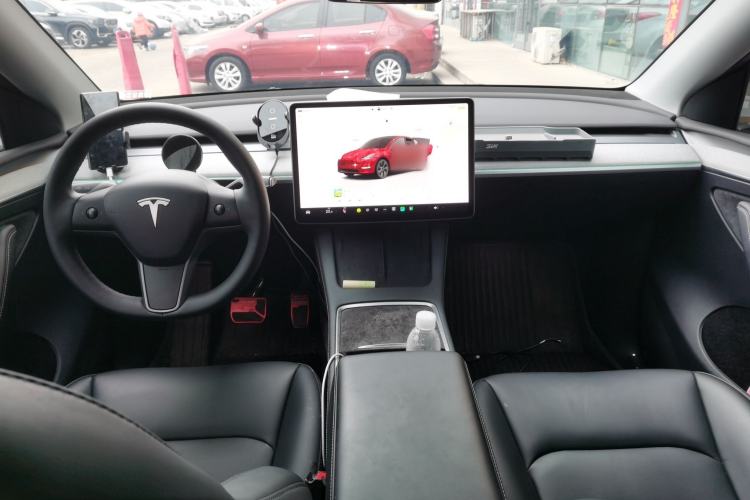 Used Tesla Model Y 2022 Revised Version Long-Range All-Wheel Drive Center Console