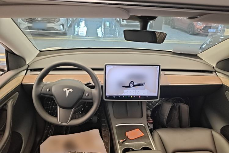 Used Tesla Model Y 2022 Revised Version Rear-Wheel Drive Center Console
