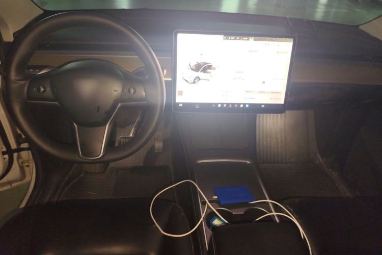 Used Tesla Model Y 2022 Revised Version Rear-Wheel Drive Center Console