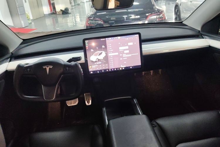 Used Tesla Model Y 2022 Revised Version Rear-Wheel Drive Center Console