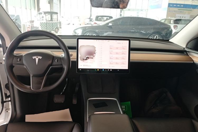 Used Tesla Model Y 2022 Rear-Wheel-Drive Version Center Console