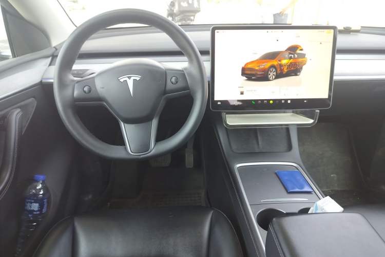 Used Tesla Model Y 2022 Revised Version Rear-Wheel Drive Center Console