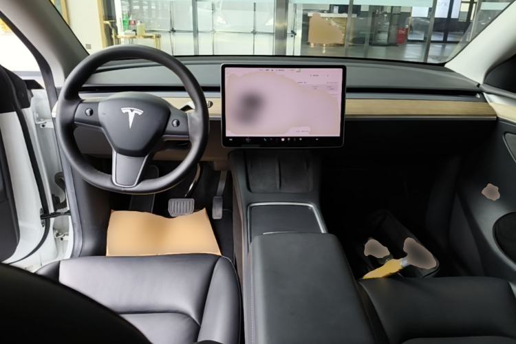 Used Tesla Model Y 2022 Revised Version Rear-Wheel Drive Center Console