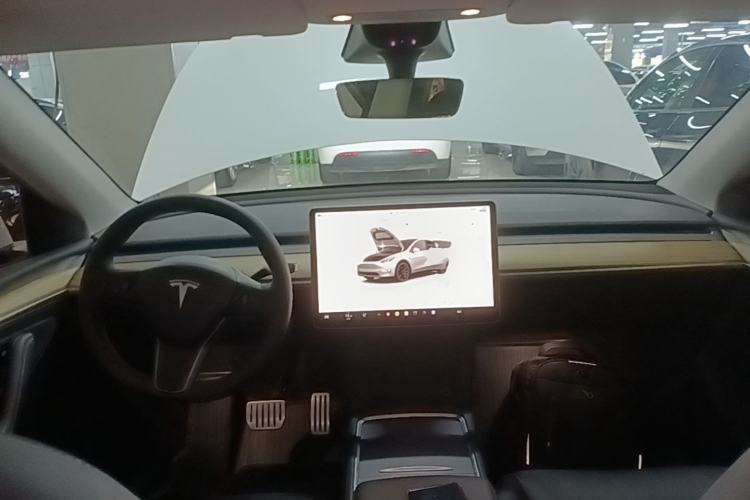 Used Tesla Model Y 2022 Performance High-Performance All-Wheel-Drive Version Center Console