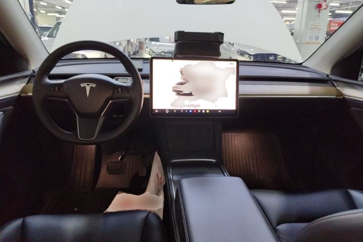 Used Tesla Model Y 2022 Rear-Wheel-Drive Version Center Console