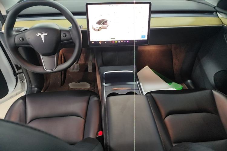 Used Tesla Model Y 2022 Revised Version Long-Range All-Wheel Drive Center Console