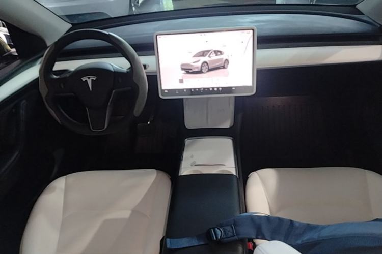 Used Tesla Model Y 2022 Revised Version Rear-Wheel Drive Center Console