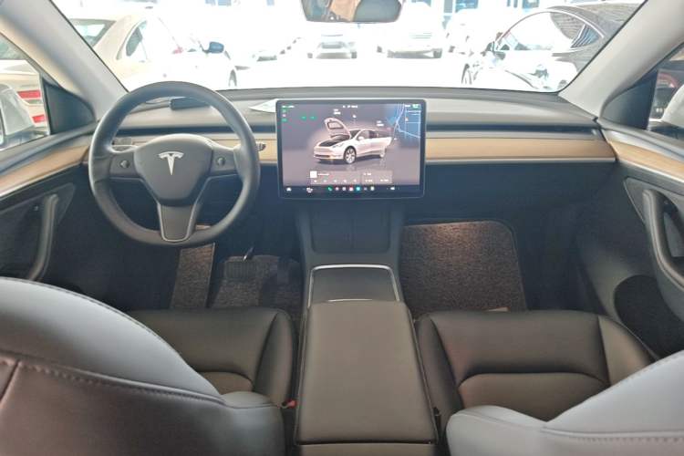 Used Tesla Model Y 2022 Revised Version Long-Range All-Wheel Drive Center Console