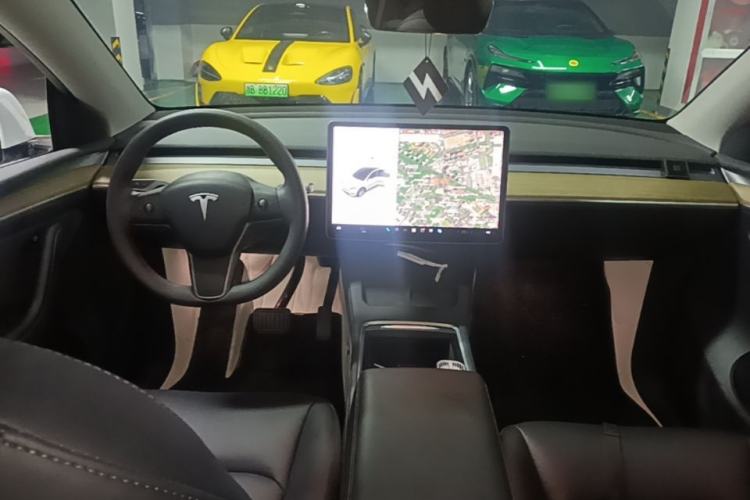 Used Tesla Model Y 2022 Revised Version Rear-Wheel Drive Center Console