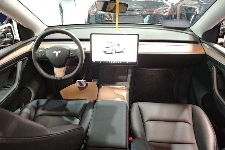 Used Tesla Model Y 2022 Rear-Wheel-Drive Version Center Console