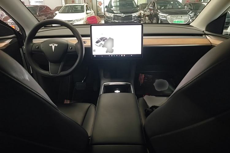 Used Tesla Model Y 2022 Rear-Wheel-Drive Version Center Console