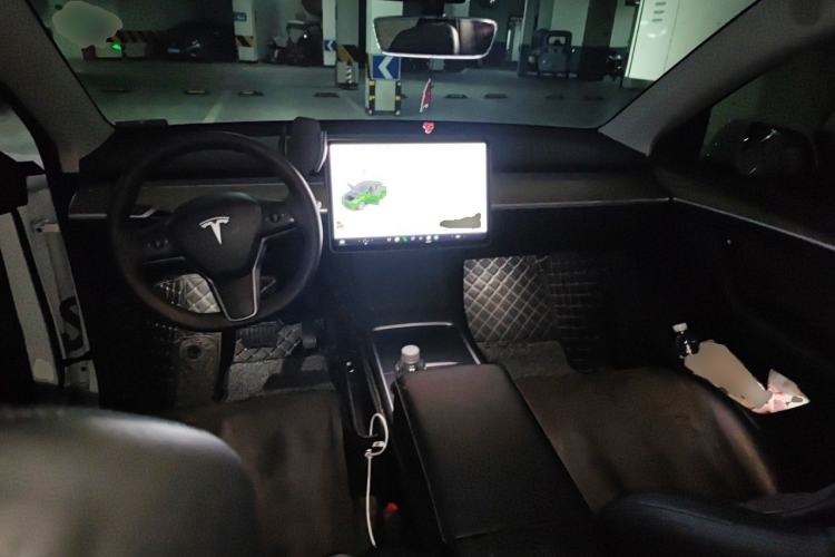 Used Tesla Model Y 2022 Revised Version Rear-Wheel Drive Center Console