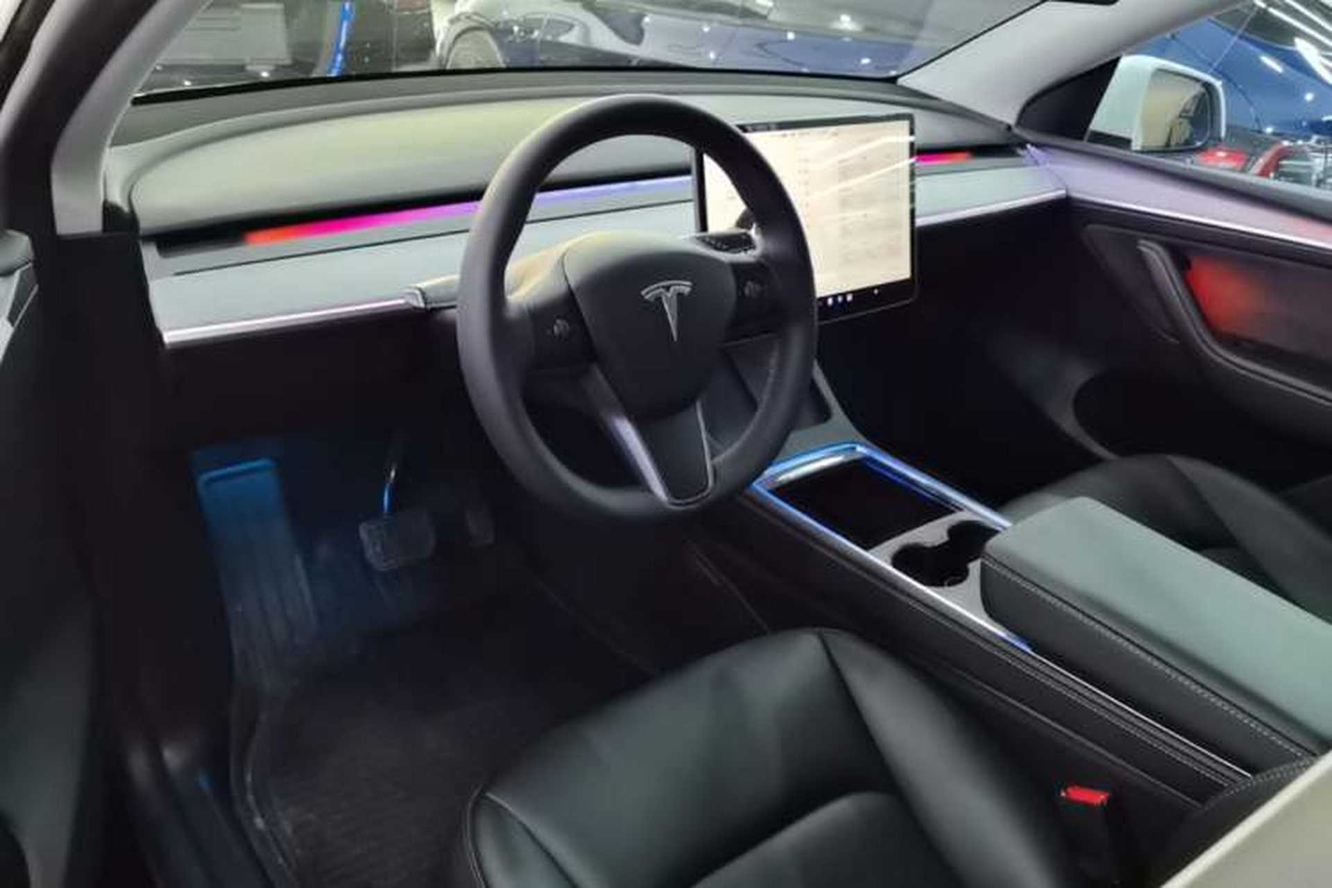 Used Tesla Model Y 2022 Revised Version Rear-Wheel Drive Center Console
