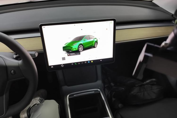 Used Tesla Model Y 2022 Revised Version Rear-Wheel Drive Center Console