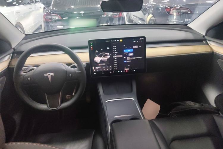 Used Tesla Model Y 2022 Revised Version Rear-Wheel Drive Center Console