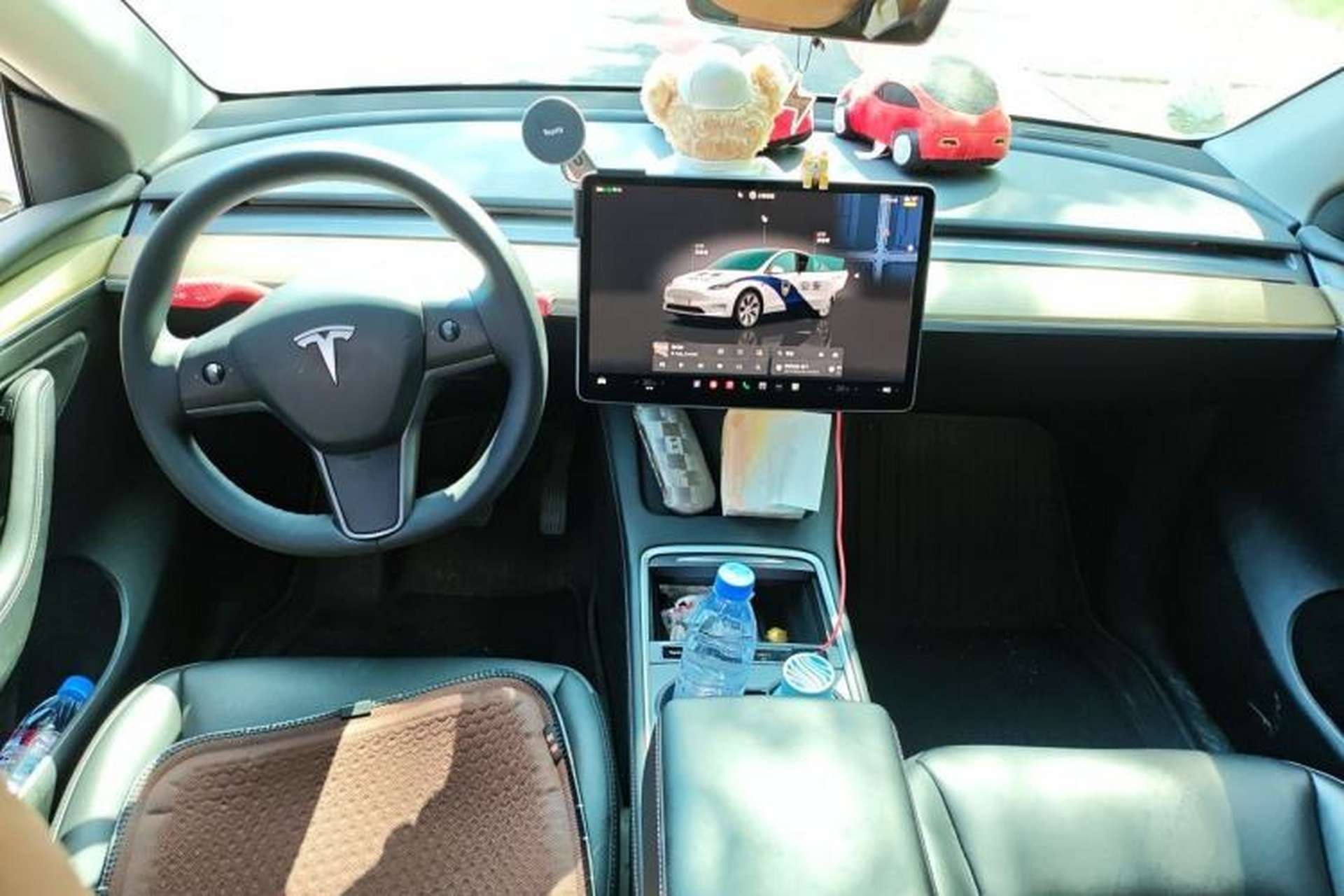 Used Tesla Model Y 2022 Revised Version Rear-Wheel Drive Center Console