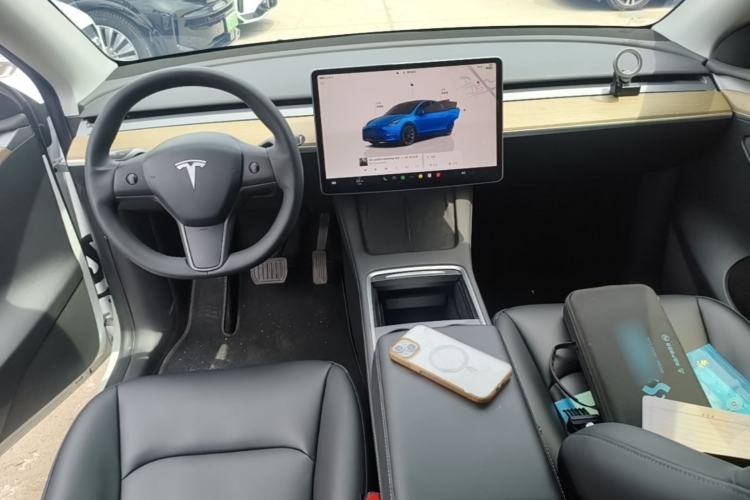 Used Tesla Model Y 2022 Revised Version Rear-Wheel Drive Center Console