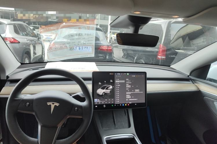 Used Tesla Model Y 2022 Revised Version Rear-Wheel Drive Center Console