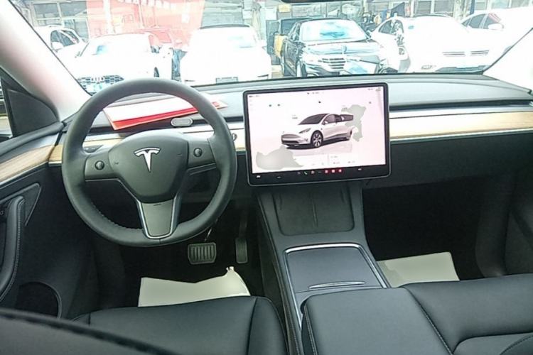 Used Tesla Model Y 2022 Revised Version Rear-Wheel Drive Center Console