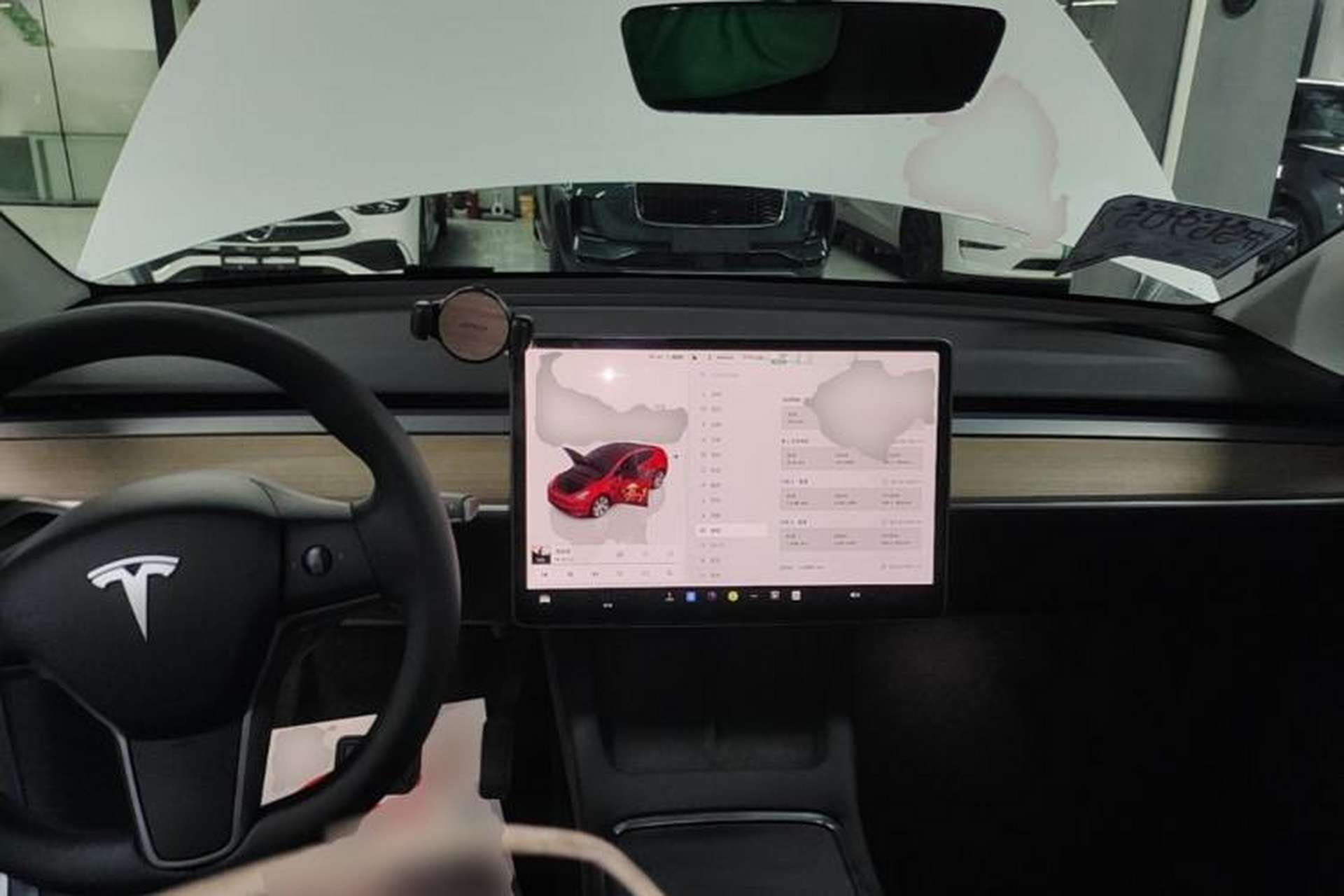 Used Tesla Model Y 2022 Rear-Wheel-Drive Version Center Console