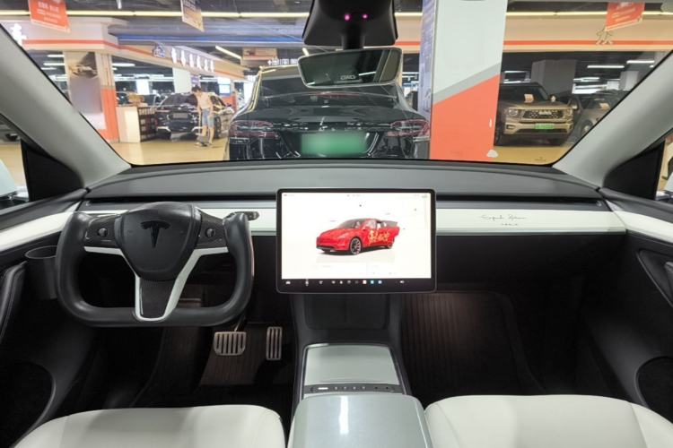 Used Tesla Model Y 2022 Performance High-Performance All-Wheel-Drive Version Center Console