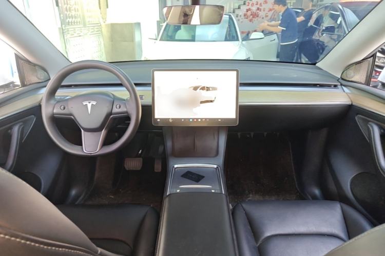 Used Tesla Model Y 2022 Revised Version Long-Range All-Wheel Drive Center Console