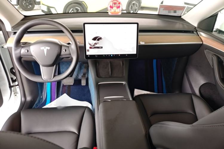 Used Tesla Model Y 2022 Revised Version Rear-Wheel Drive Center Console