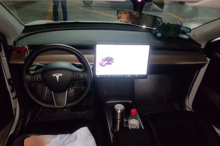 Used Tesla Model Y 2022 Revised Version Rear-Wheel Drive Center Console