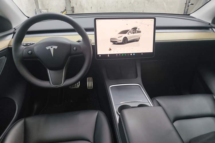 Used Tesla Model Y 2022 Performance High-Performance All-Wheel-Drive Version Center Console
