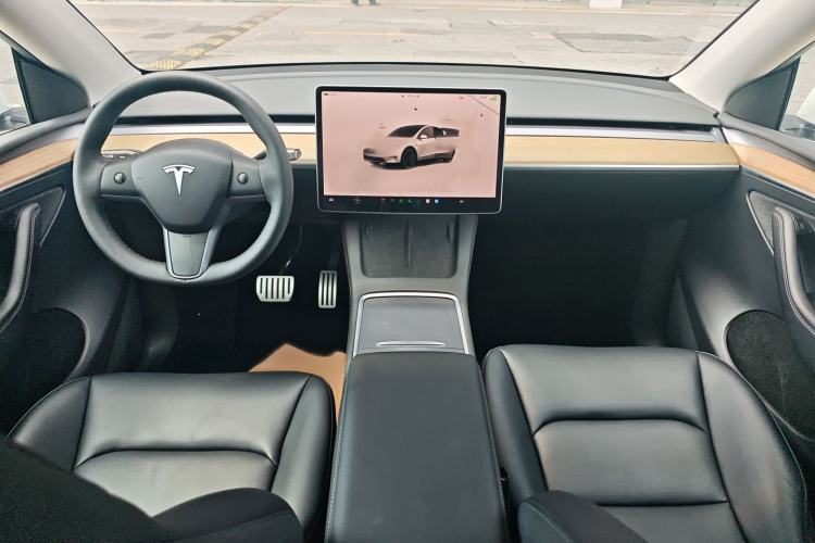 Used Tesla Model Y 2022 Performance High-Performance All-Wheel-Drive Version Center Console