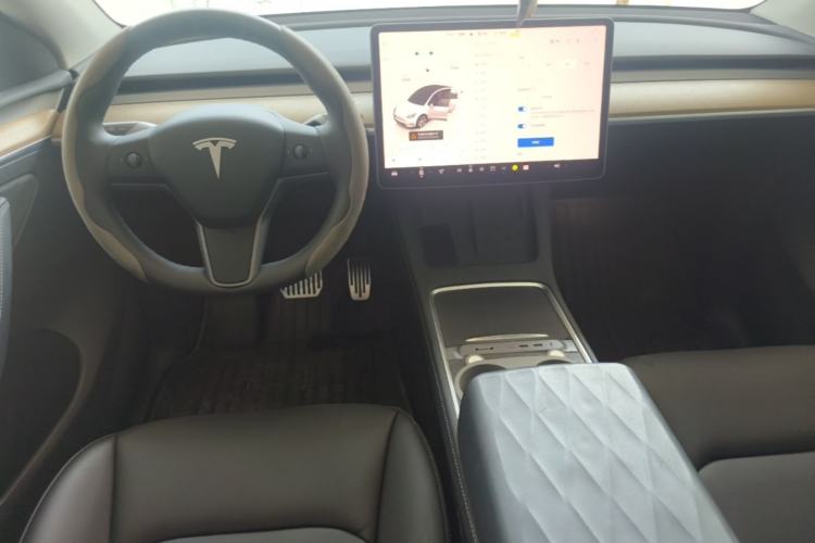Used Tesla Model Y 2022 Revised Version Rear-Wheel Drive Center Console