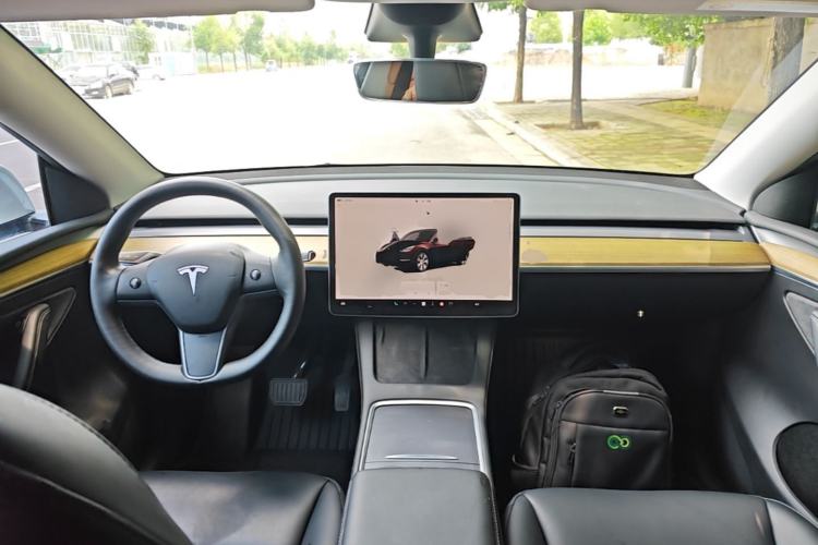 Used Tesla Model Y 2022 Revised Version Rear-Wheel Drive Center Console