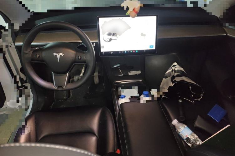 Used Tesla Model Y 2022 Rear-Wheel-Drive Version Center Console