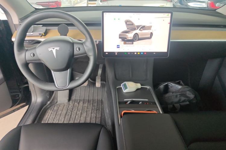 Used Tesla Model Y 2022 Revised Version Rear-Wheel Drive Center Console