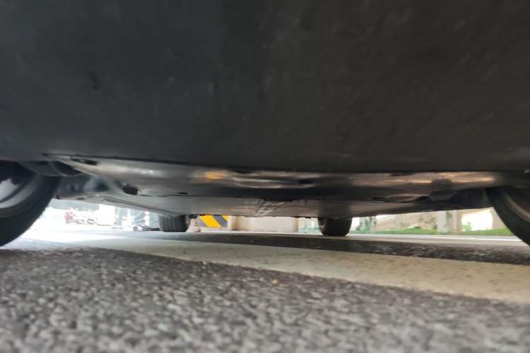 Used Tesla Model Y 2022 Long-Range All-Wheel-Drive Version Chassis Front