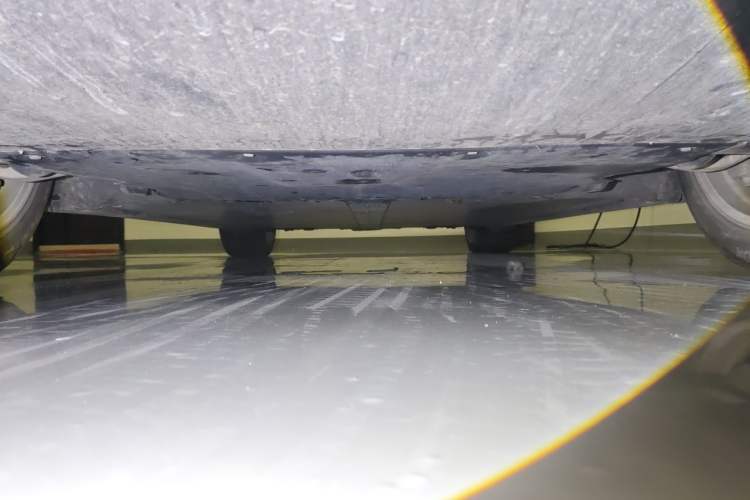 Used Tesla Model Y 2022 Rear-Wheel-Drive Version Chassis Front