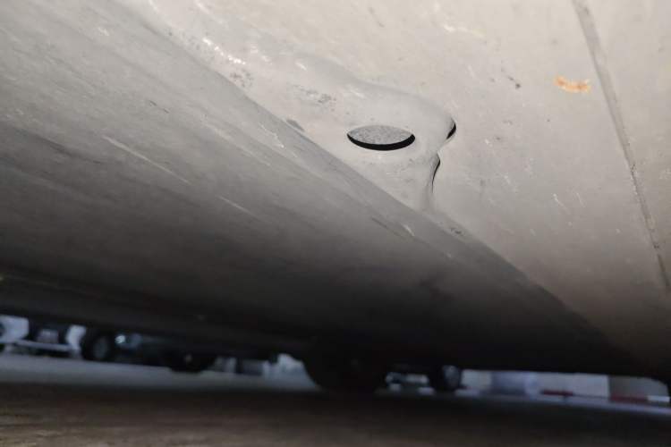 Used Tesla Model Y 2022 Revised Version Rear-Wheel Drive Chassis Front Left