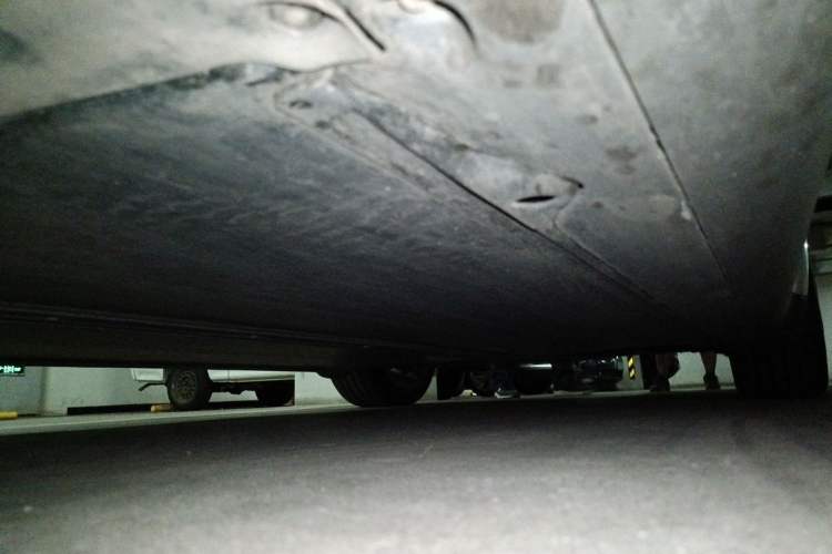 Used Tesla Model Y 2022 Revised Version Rear-Wheel Drive Chassis Front Left
