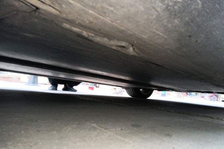 Used Tesla Model Y 2022 Revised Version Rear-Wheel Drive Chassis Front Left