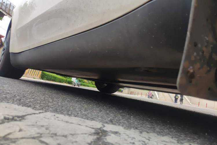 Used Tesla Model Y 2022 Rear-Wheel-Drive Version Chassis Front Right