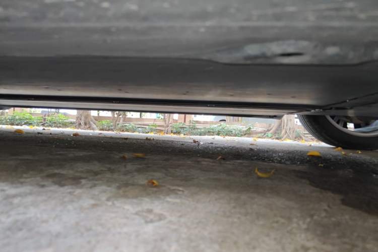 Used Tesla Model Y 2022 Rear-Wheel-Drive Version Chassis Front Right
