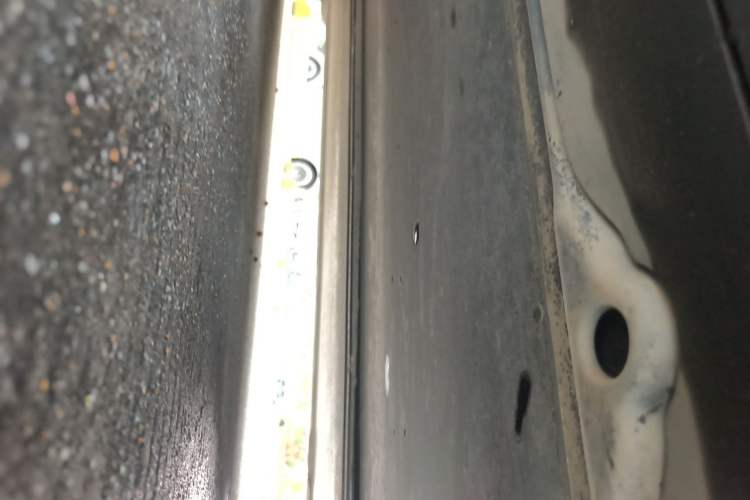 Used Tesla Model Y 2022 Rear-Wheel-Drive Version Chassis Front Right